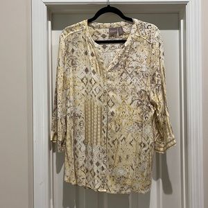 Button down Henley style collar shirt 3/4 sleeves. Brand new.